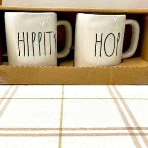 Rae Dunn Coffee Mug Set